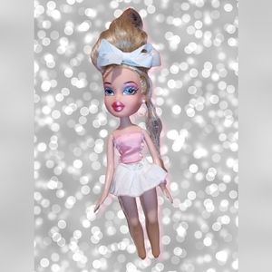 Vintage 2001 Bratz "Cloe" with Bangles